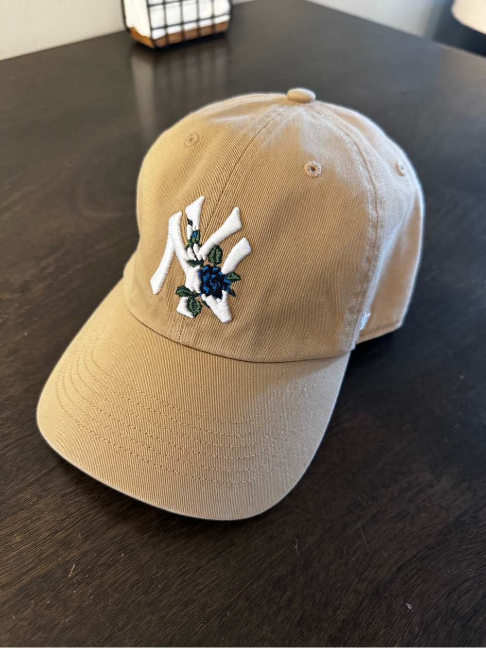 New York Yankees Floral Embroidered Hat